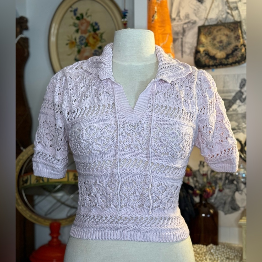 Knitted cropped sweater